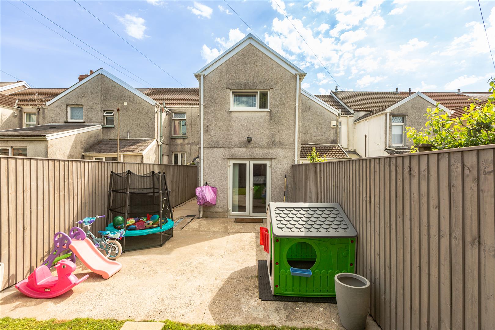 Cecil Street, Manselton, Swansea, SA5 8QJ